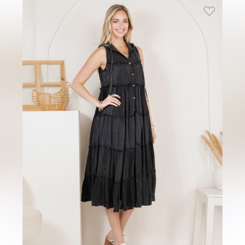 Sleeveless Hooded Tiered Midi Dress - Black